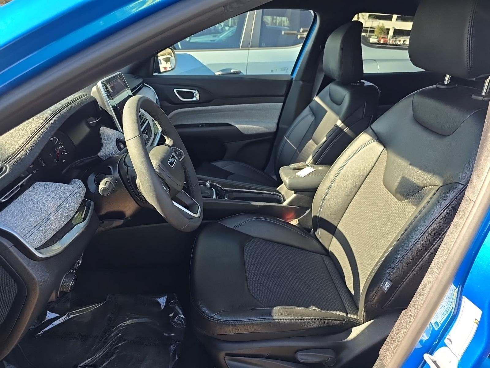 2025 Jeep Compass Latitude AWD