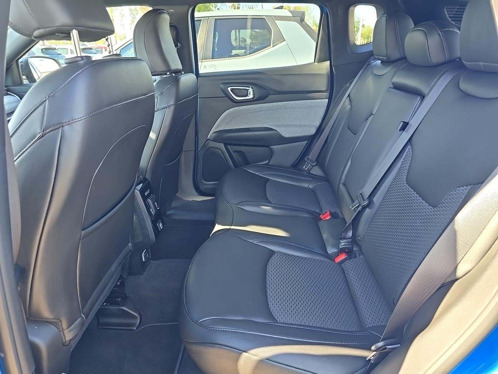 2025 Jeep Compass Latitude AWD