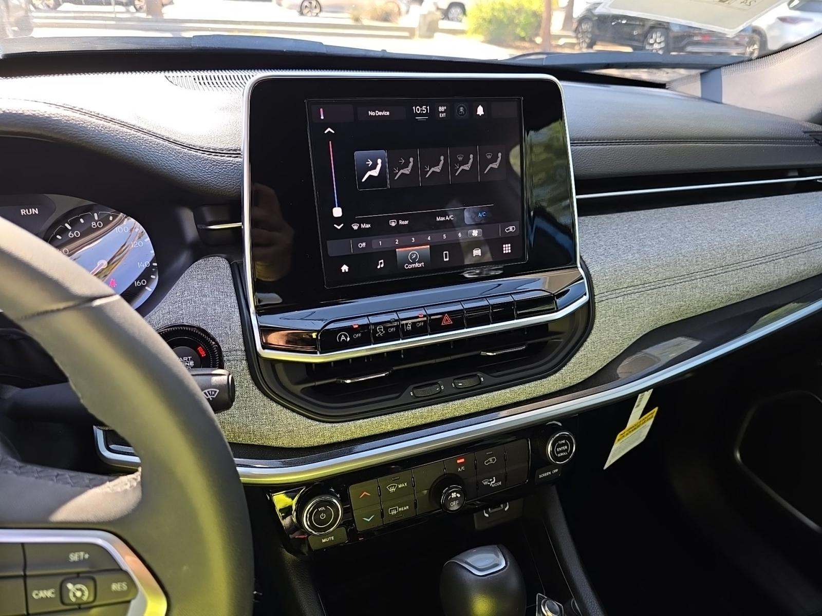 2025 Jeep Compass Latitude AWD