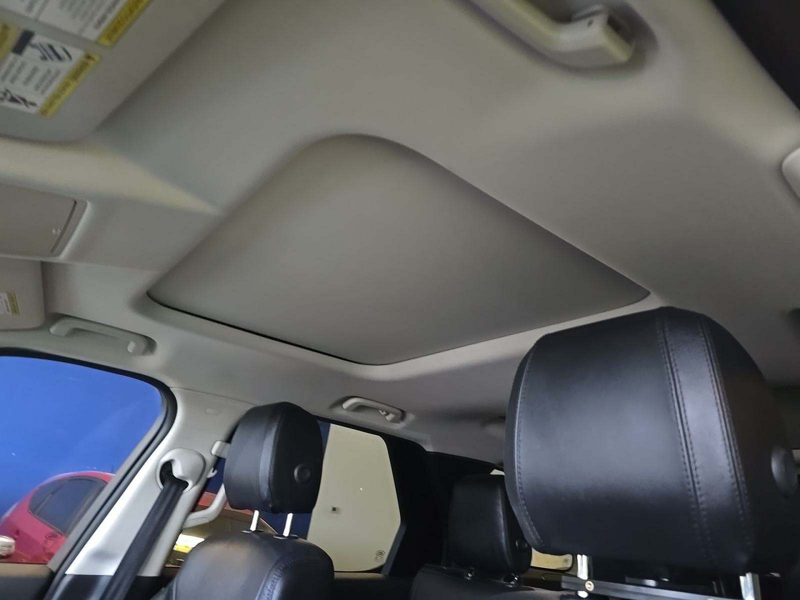 2017 Land Rover Discovery HSE AWD