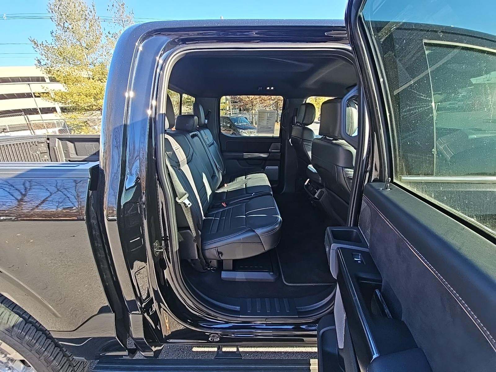 2023 Ford F-150 Platinum AWD