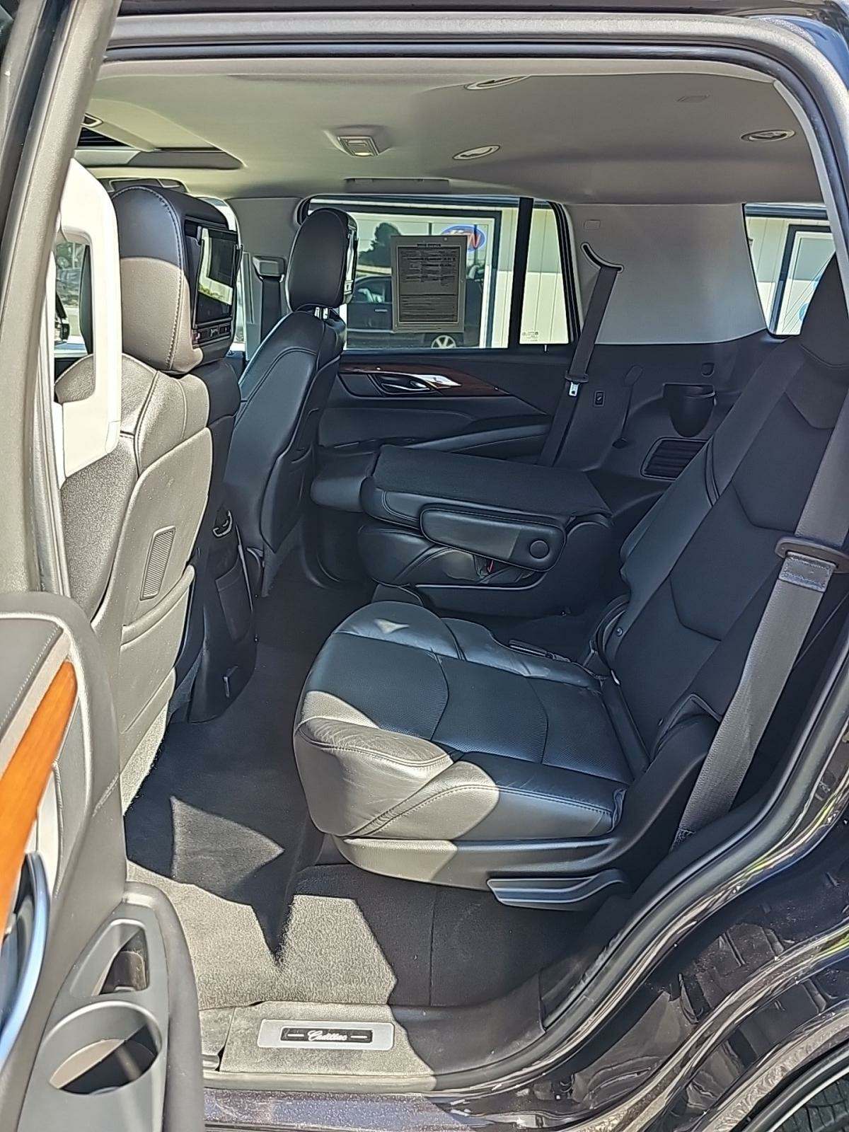 2018 Cadillac Escalade Luxury AWD