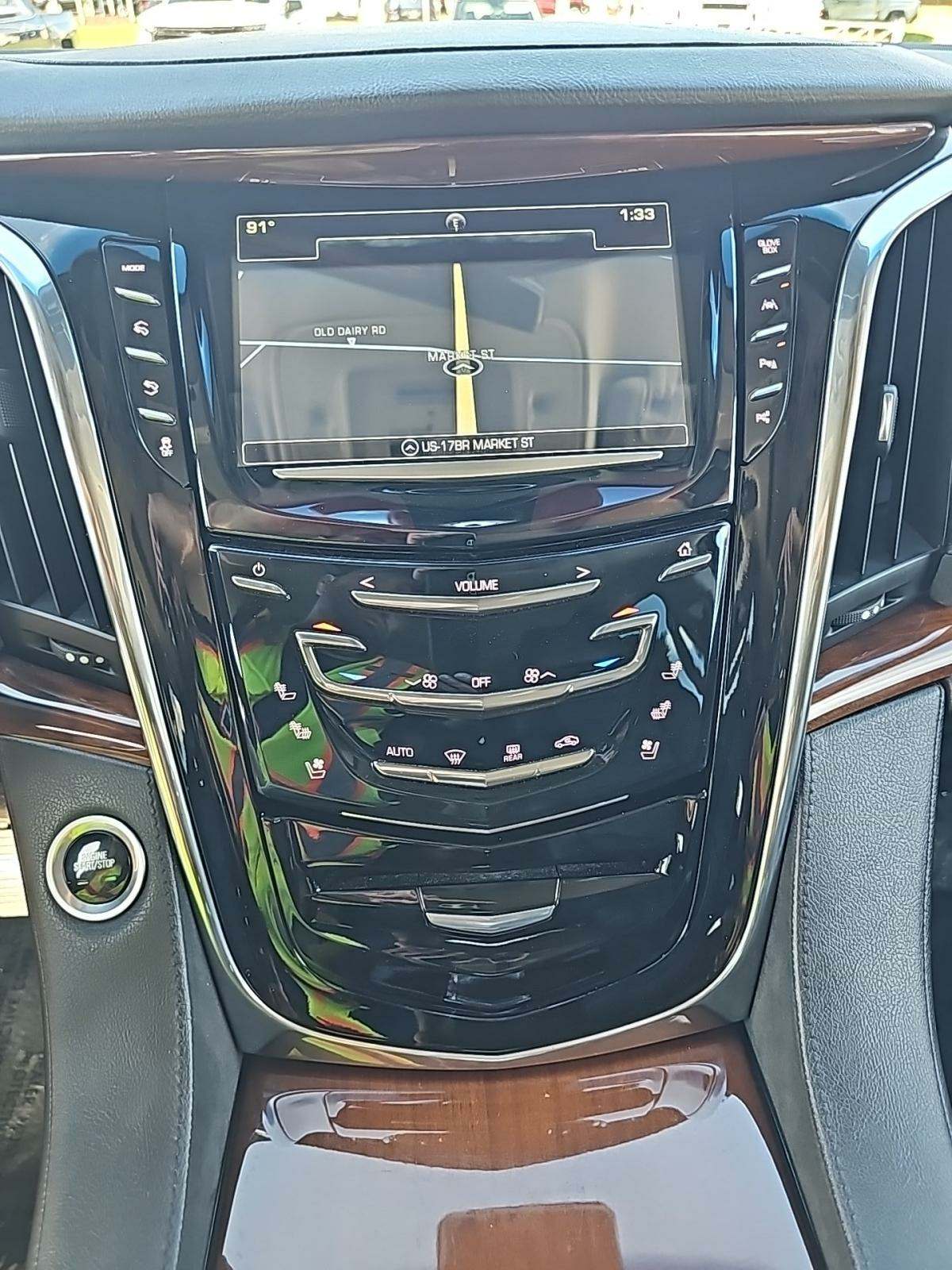 2018 Cadillac Escalade Luxury AWD