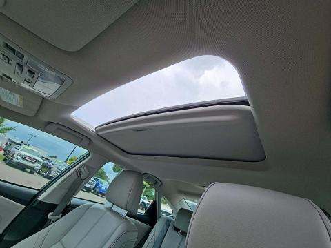 2015 Toyota Avalon Limited FWD