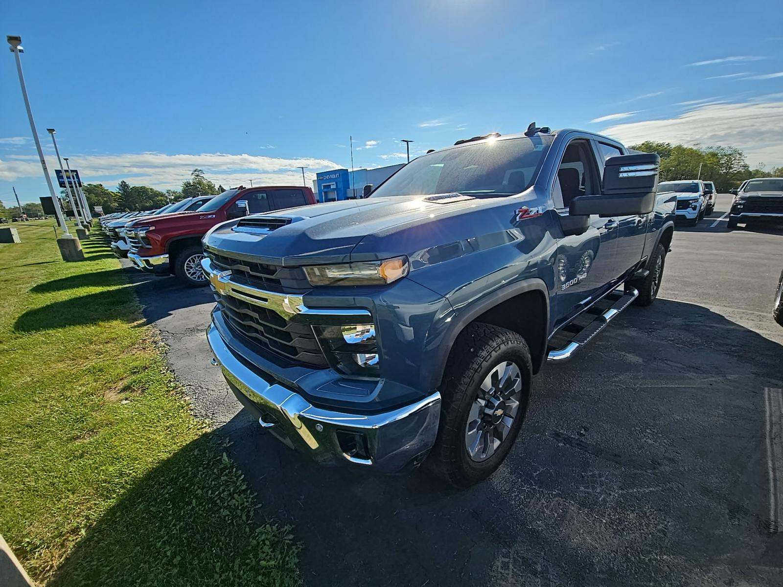 2025 Chevrolet Silverado 3500HD LT AWD