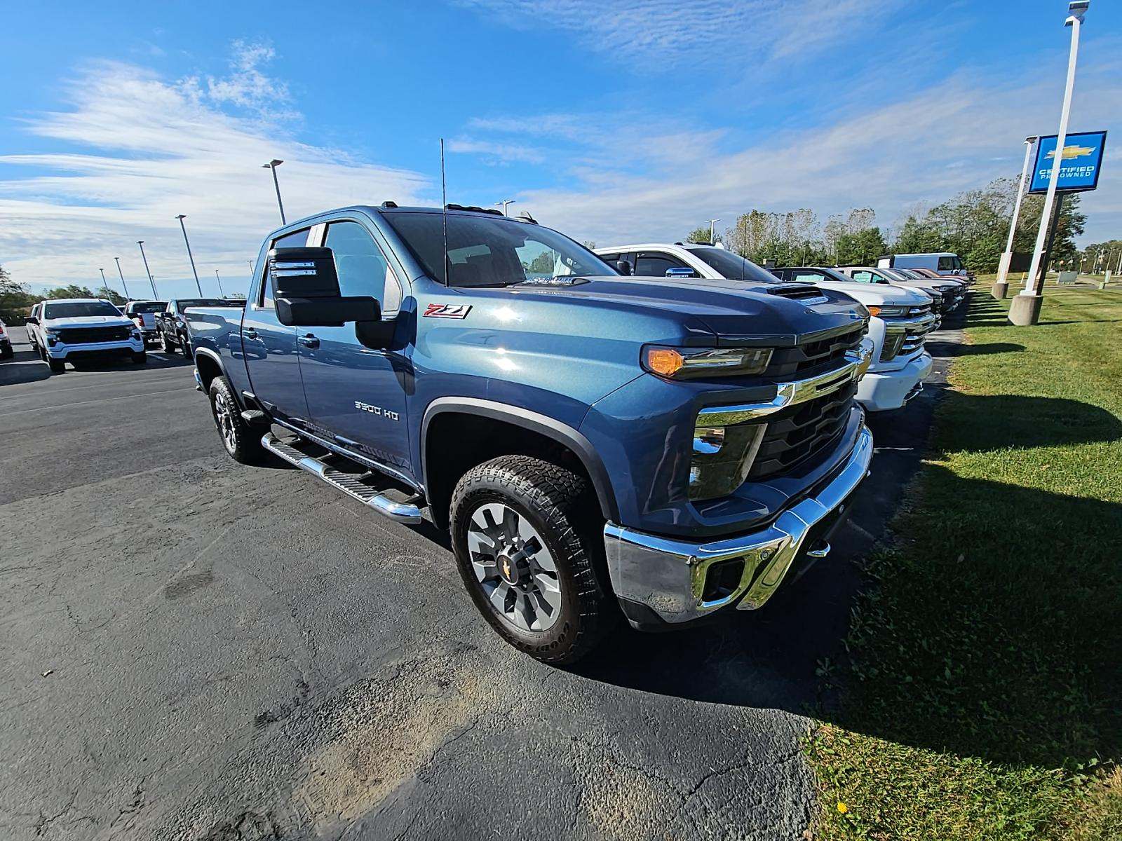2025 Chevrolet Silverado 3500HD LT AWD