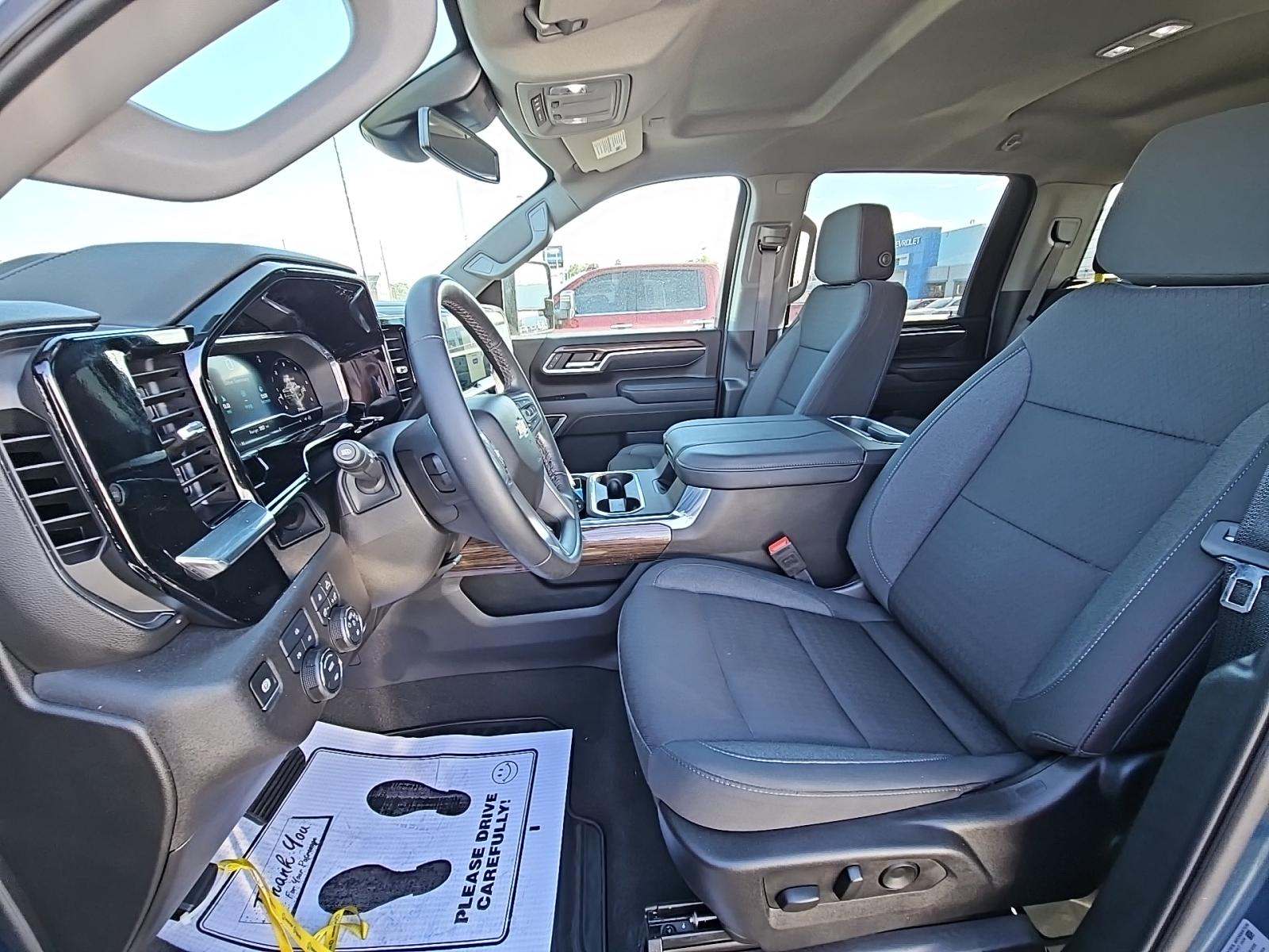 2025 Chevrolet Silverado 3500HD LT AWD