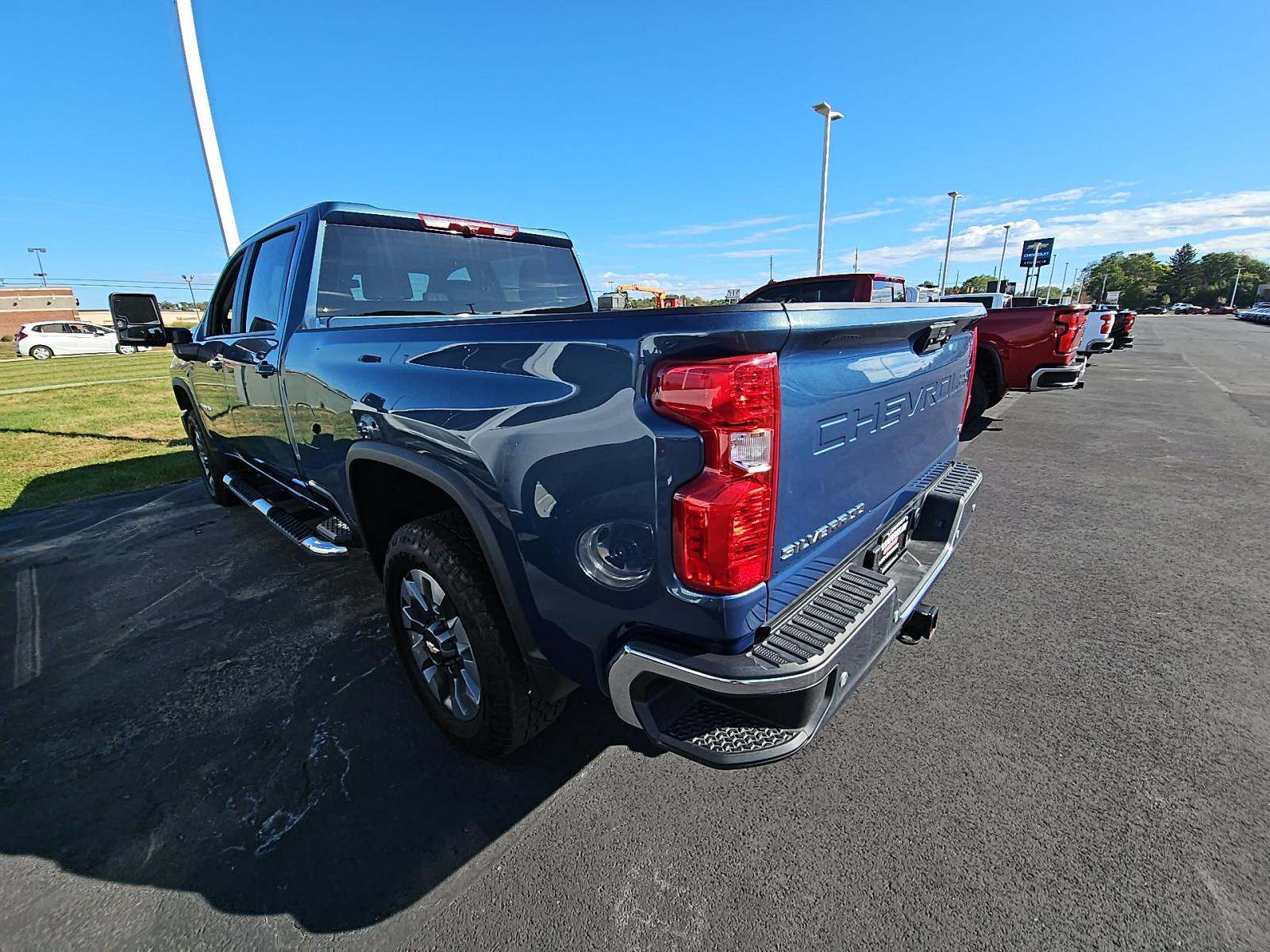 2025 Chevrolet Silverado 3500HD LT AWD
