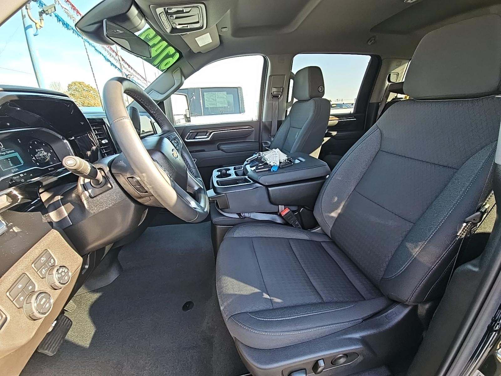 2025 Chevrolet Silverado 3500HD LT AWD