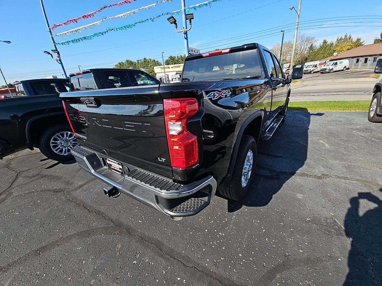 2025 Chevrolet Silverado 3500HD LT AWD