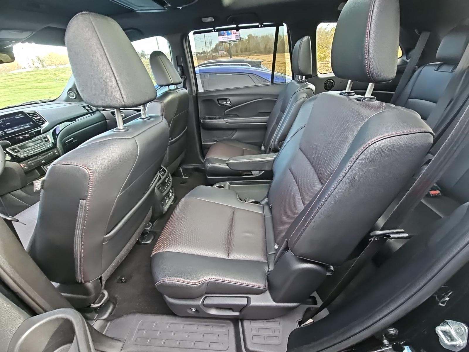2022 Honda Pilot Black Edition AWD