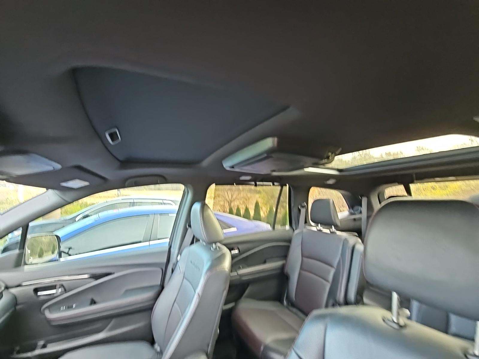 2022 Honda Pilot Black Edition AWD