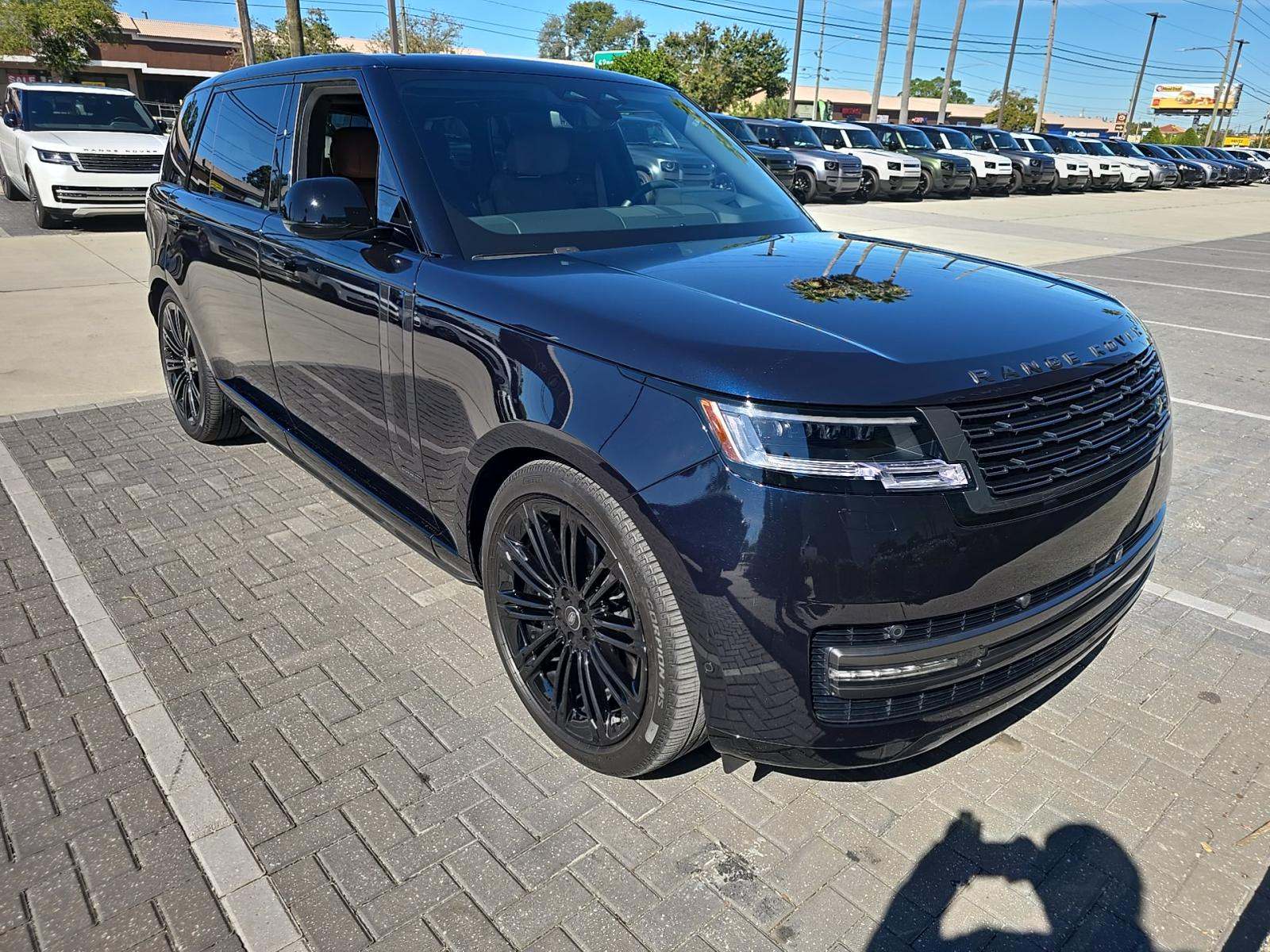 2025 Land Rover Range Rover Autobiography LWB AWD
