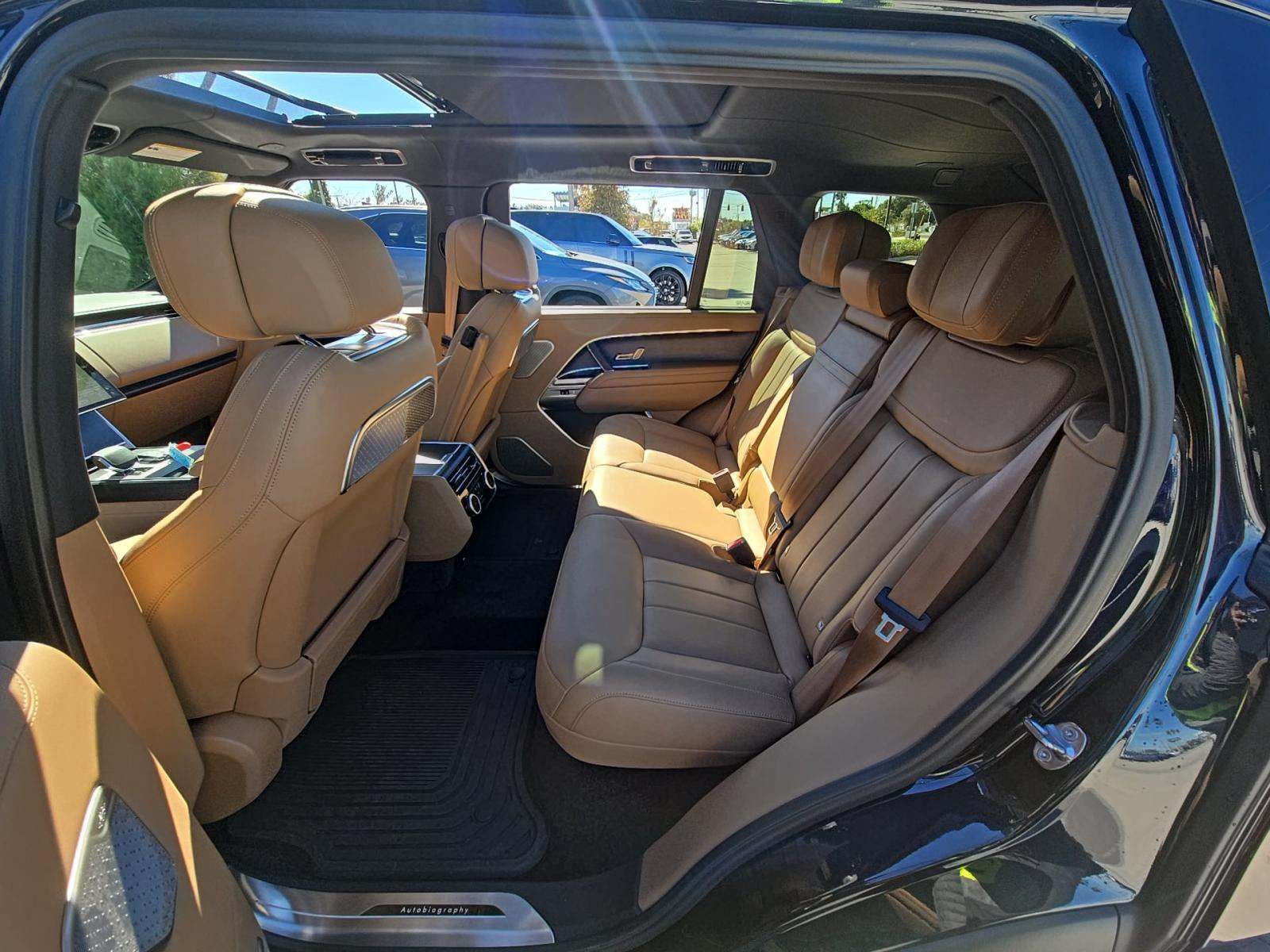 2025 Land Rover Range Rover Autobiography LWB AWD