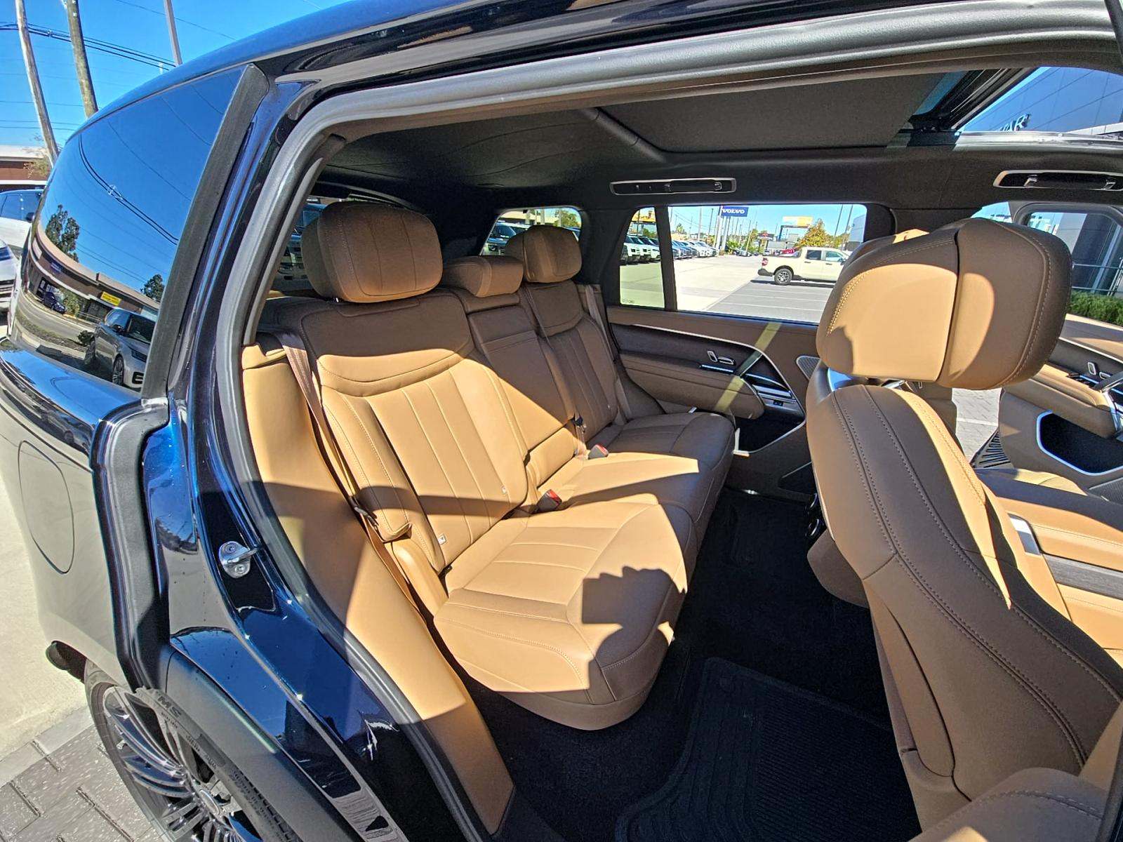 2025 Land Rover Range Rover Autobiography LWB AWD