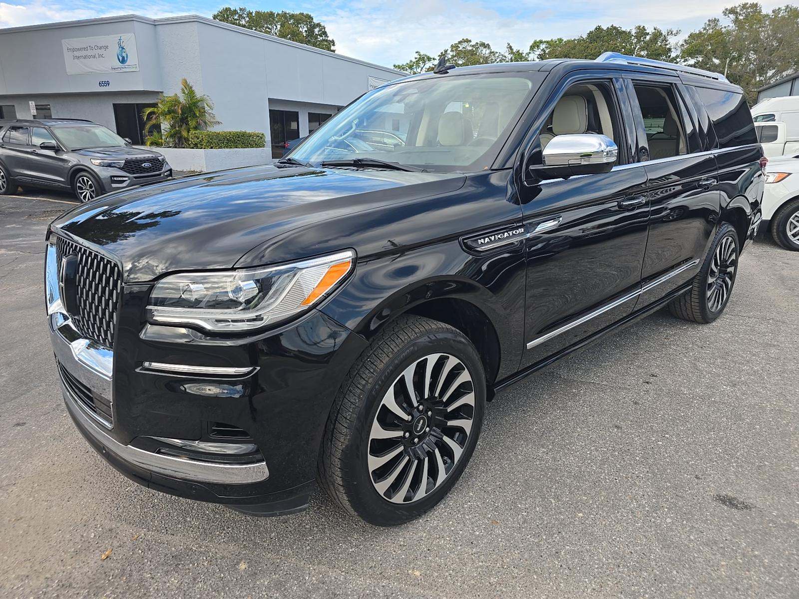 2022 Lincoln Navigator L Black Label AWD