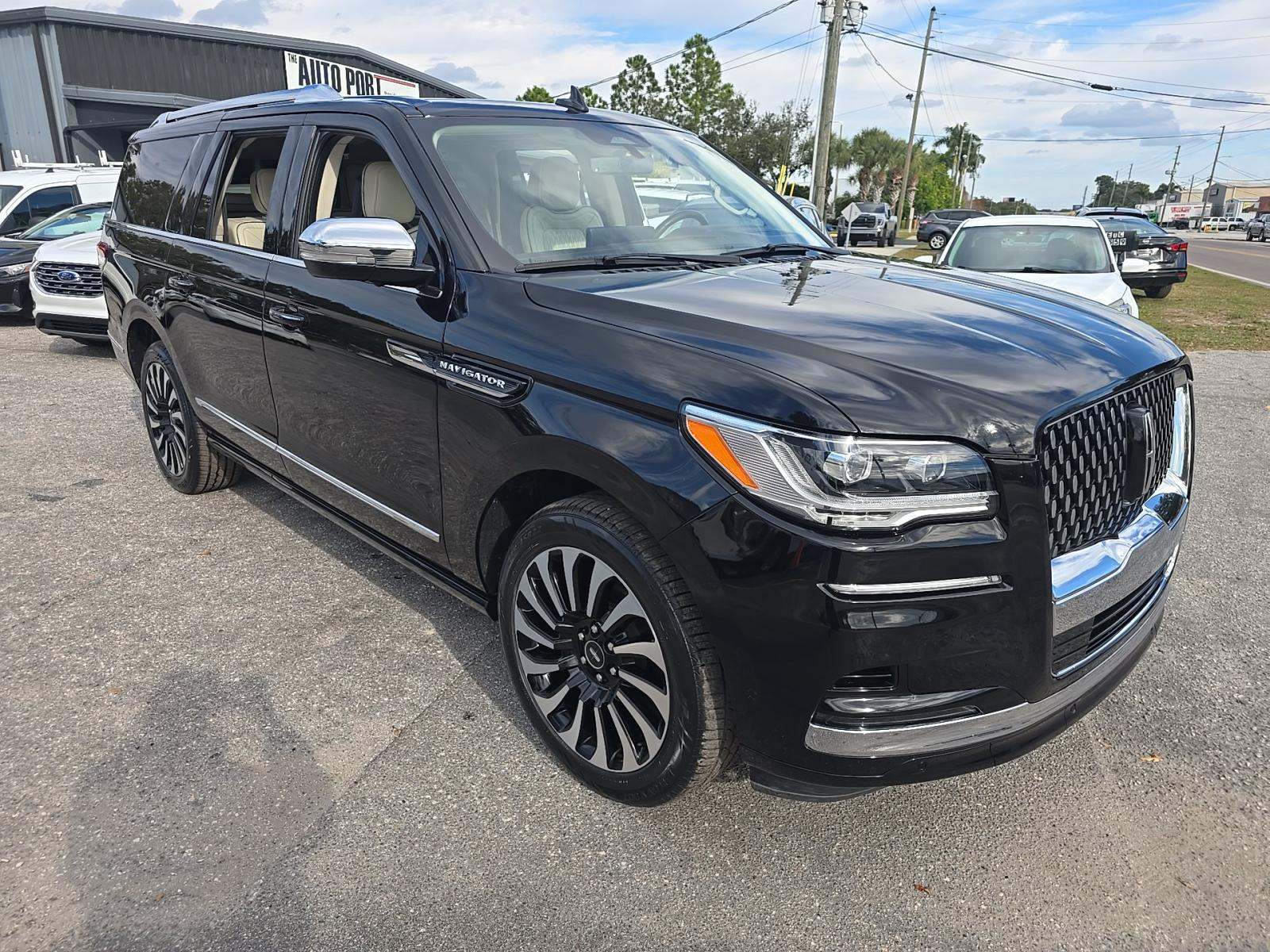 2022 Lincoln Navigator L Black Label AWD
