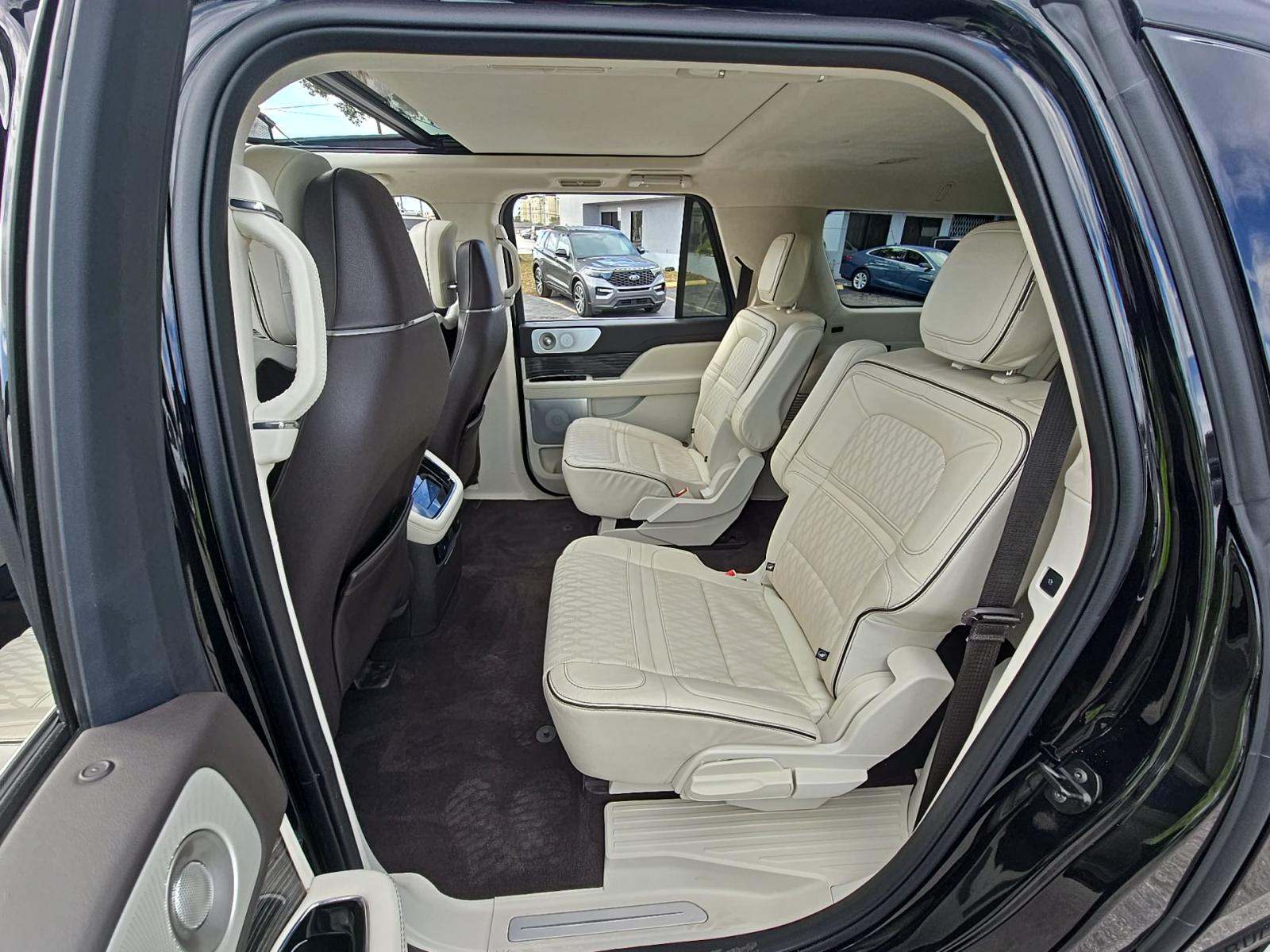 2022 Lincoln Navigator L Black Label AWD