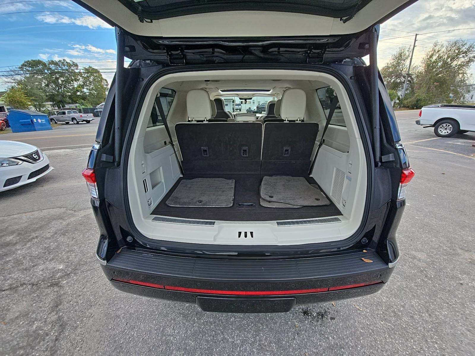 2022 Lincoln Navigator L Black Label AWD