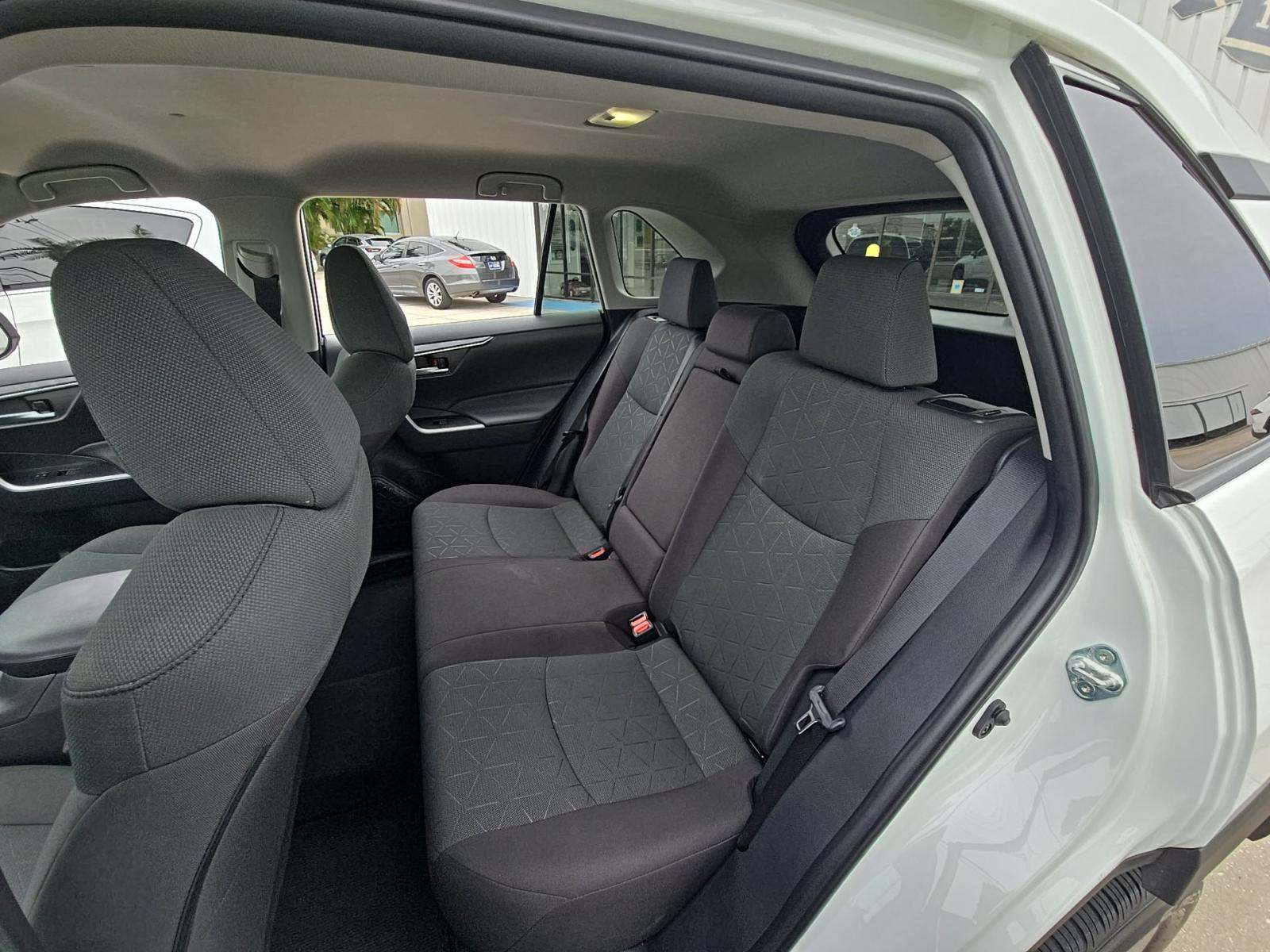 2023 Toyota RAV4 XLE FWD