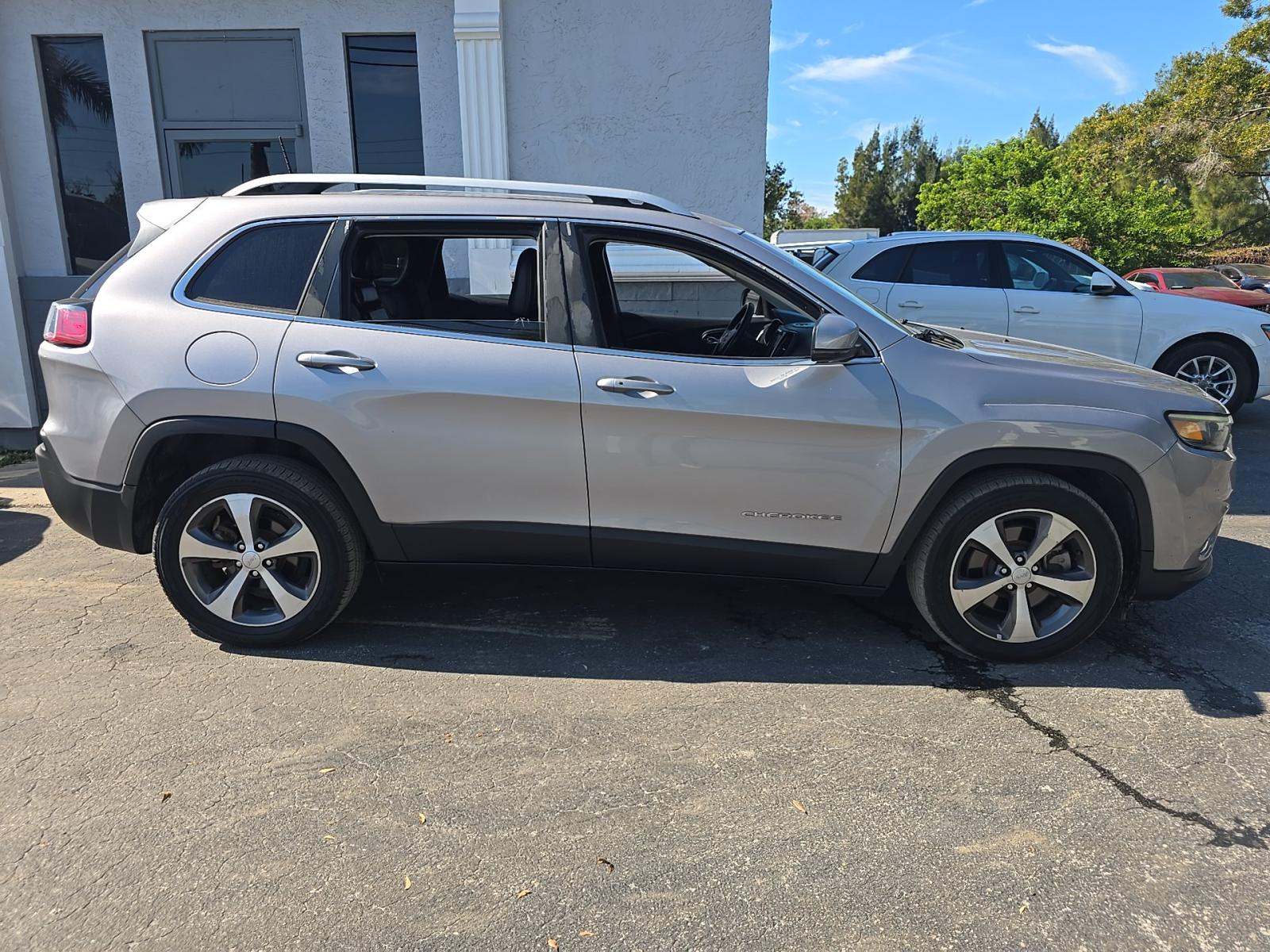 2020 Jeep Cherokee Limited FWD