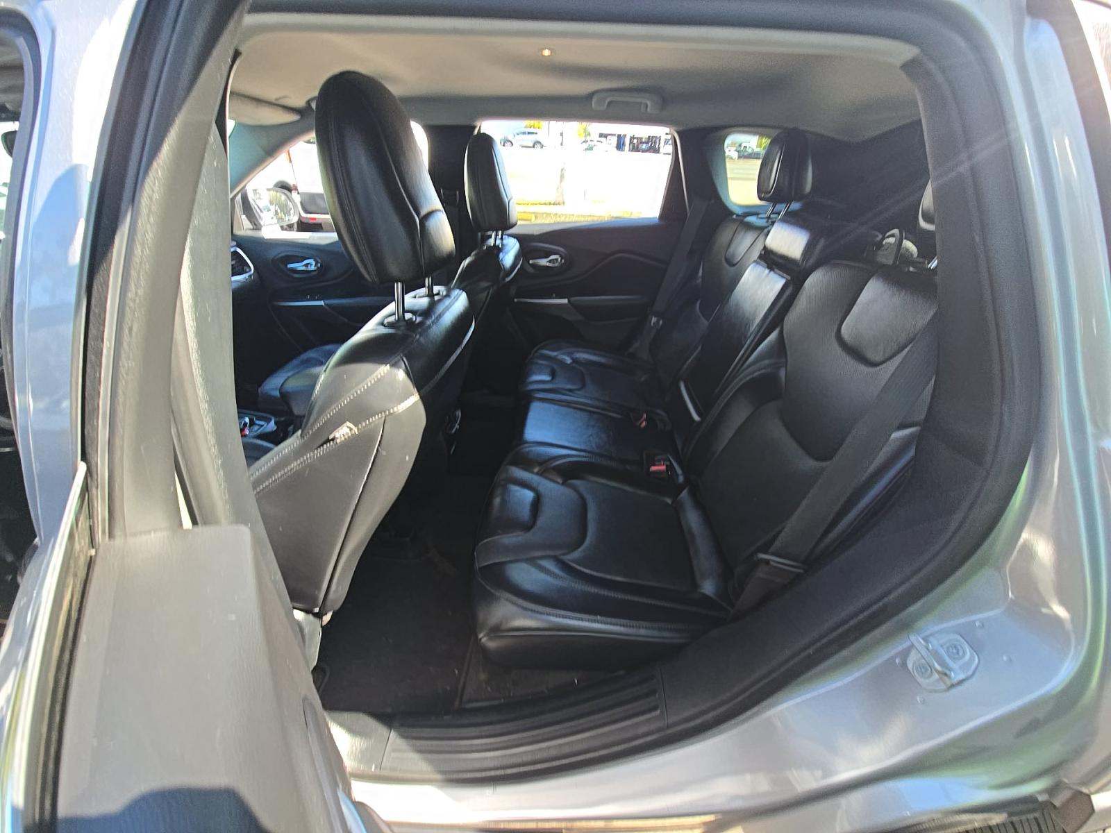 2020 Jeep Cherokee Limited FWD