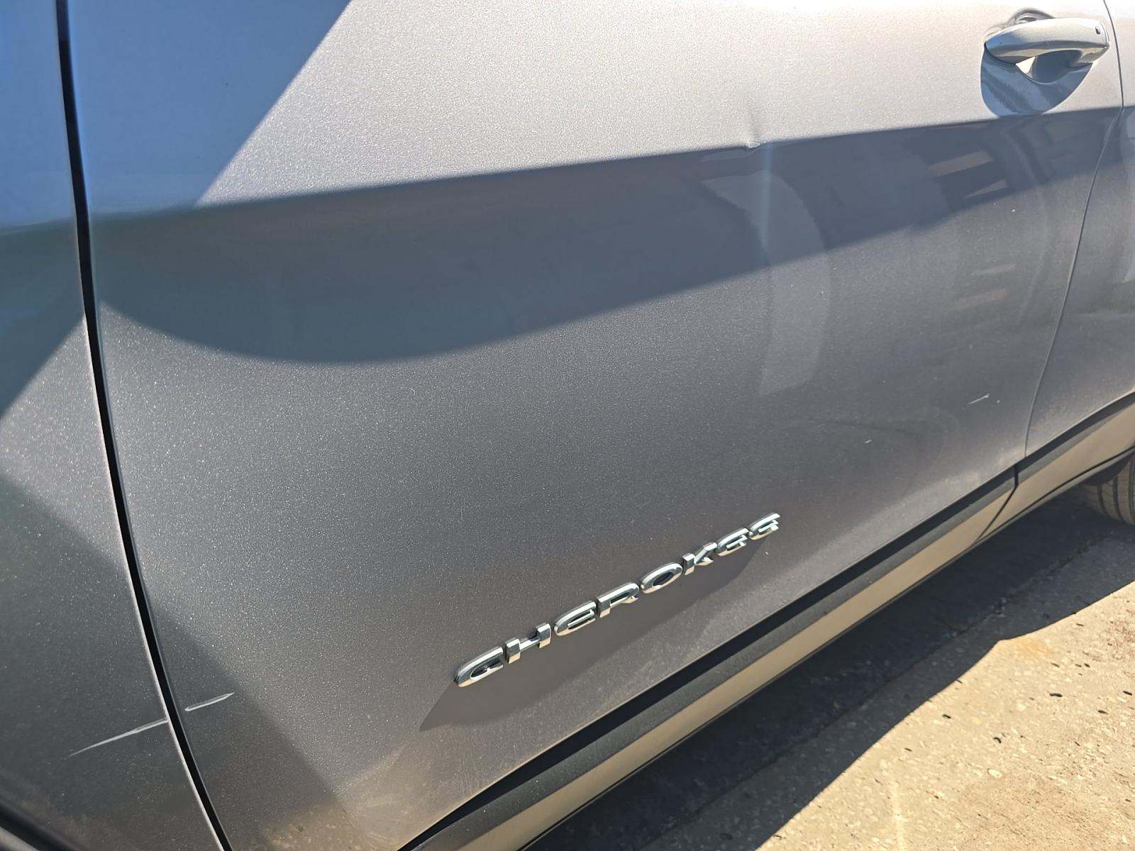 2020 Jeep Cherokee Limited FWD