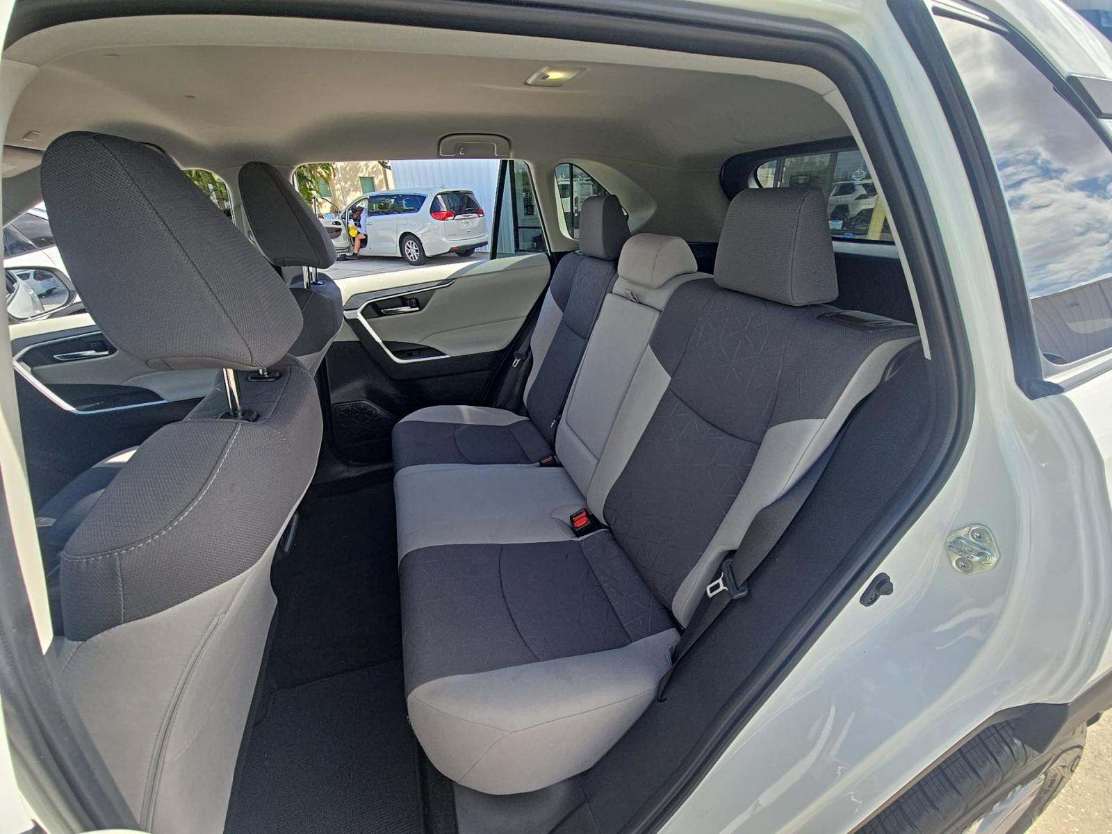 2024 Toyota RAV4 XLE FWD