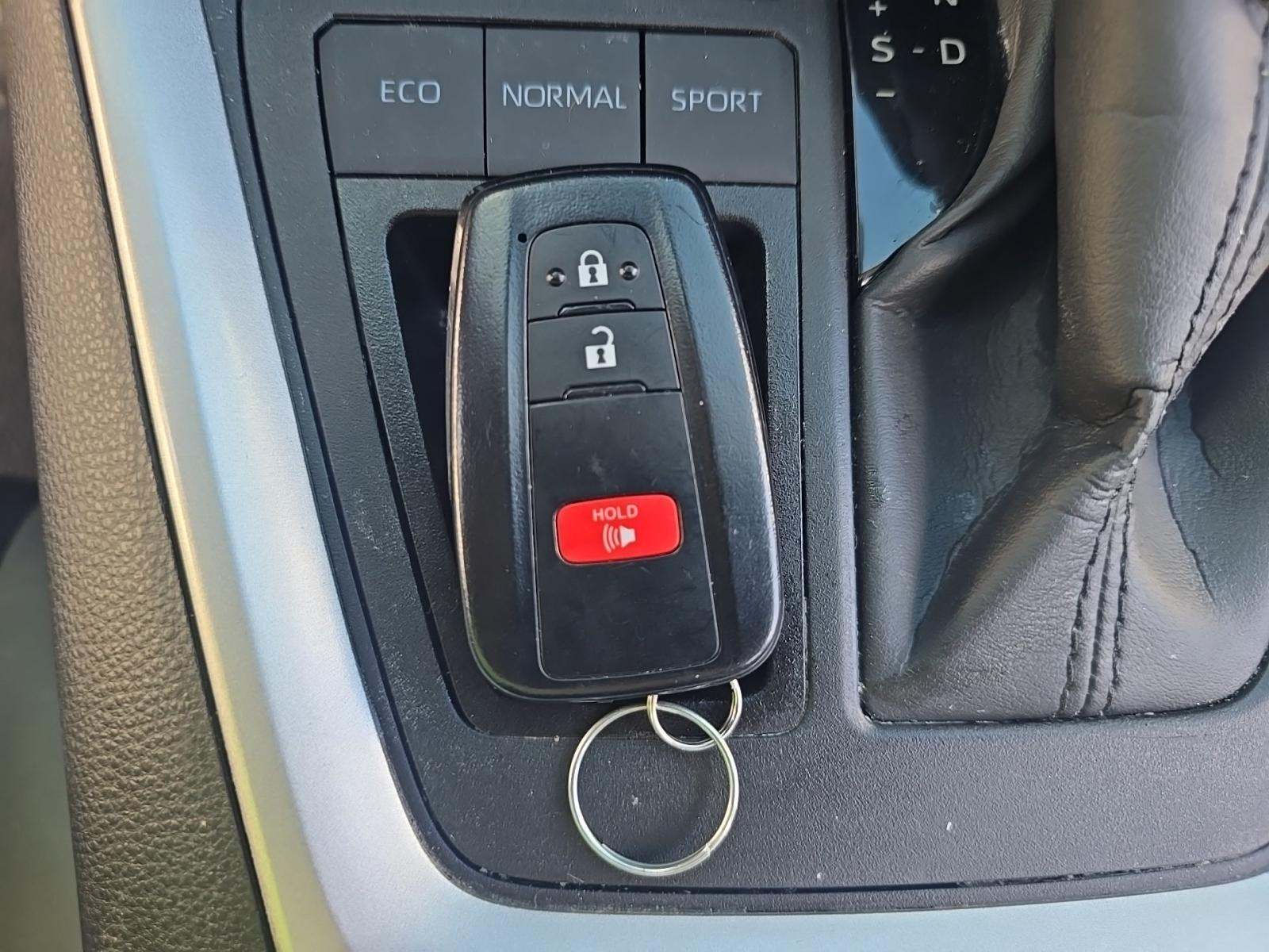 2024 Toyota RAV4 XLE FWD