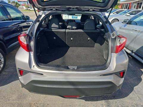 2018 Toyota C-HR XLE Premium FWD