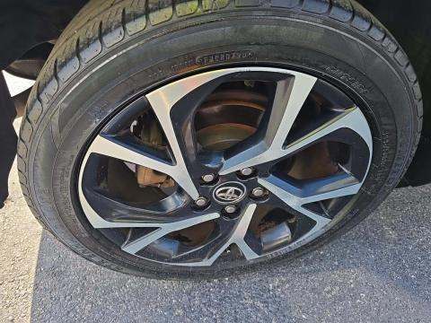 2018 Toyota C-HR XLE Premium FWD