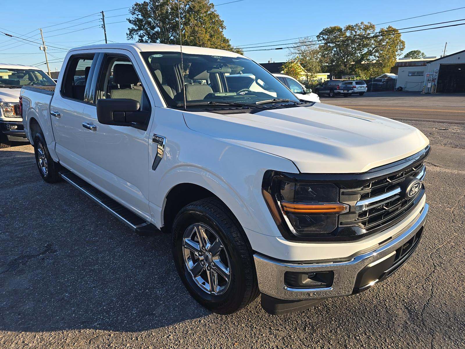 2025 Ford F-150 XLT RWD
