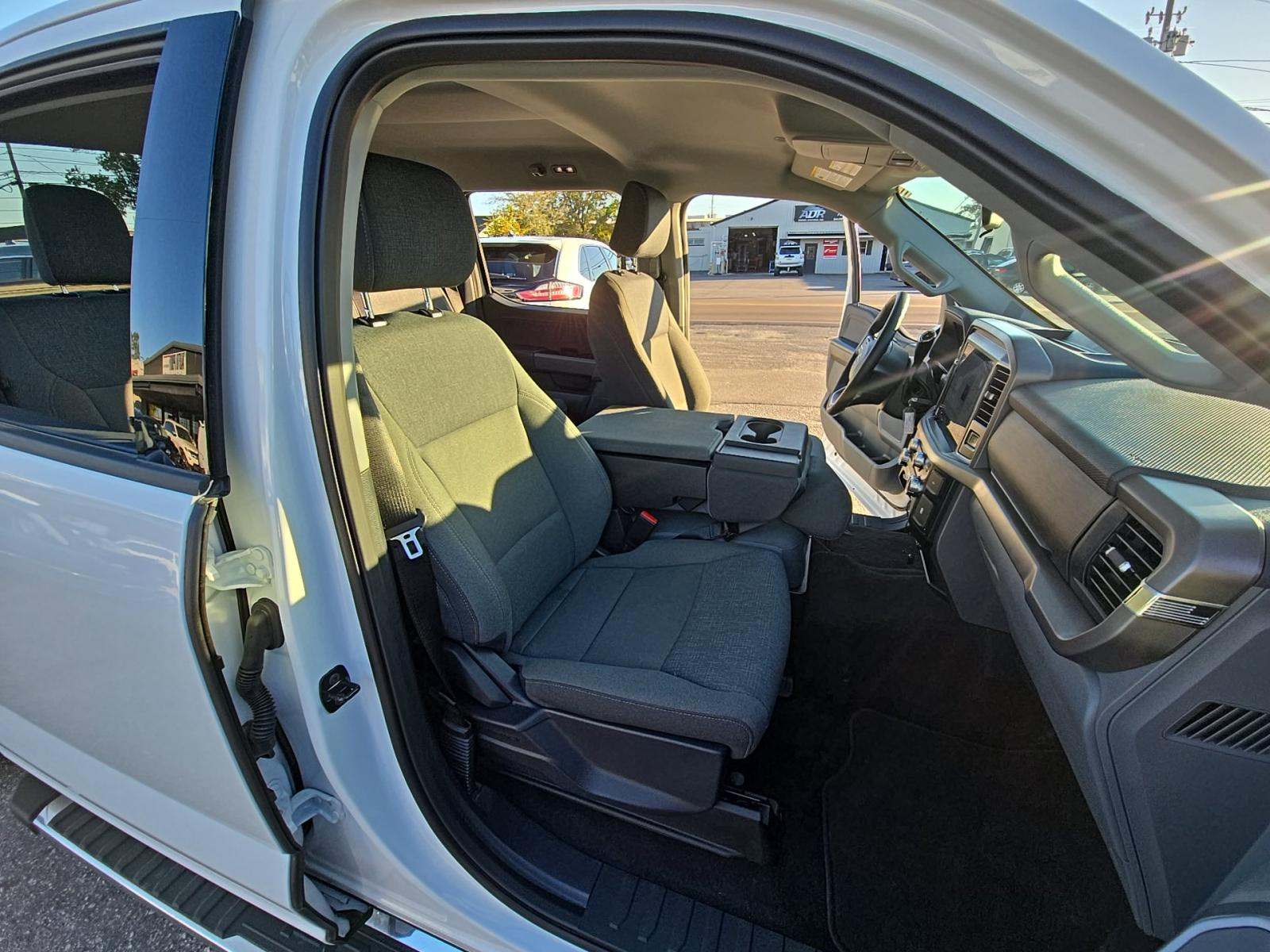 2025 Ford F-150 XLT RWD