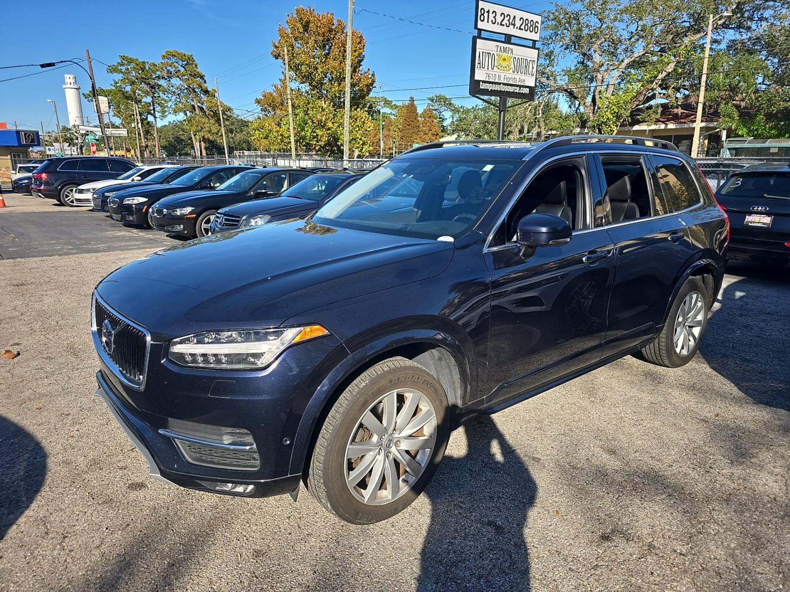 2016 Volvo XC90 T6 Momentum AWD