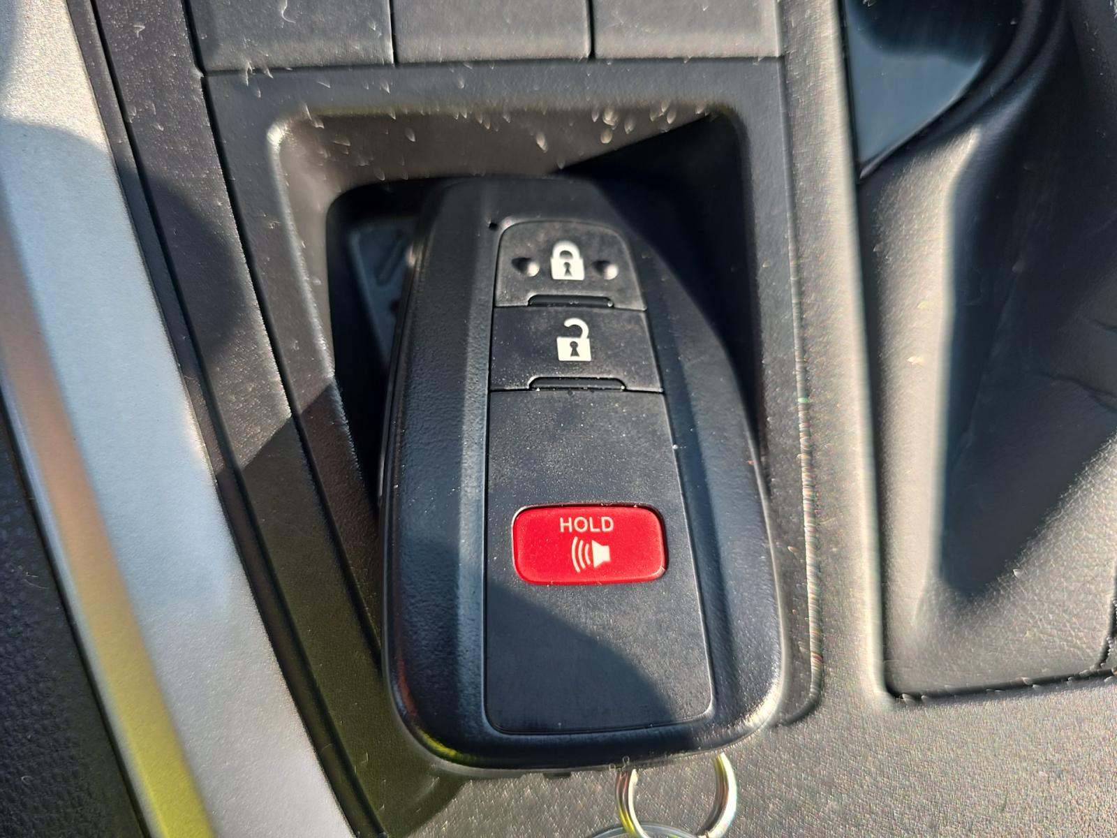 2024 Toyota RAV4 XLE FWD