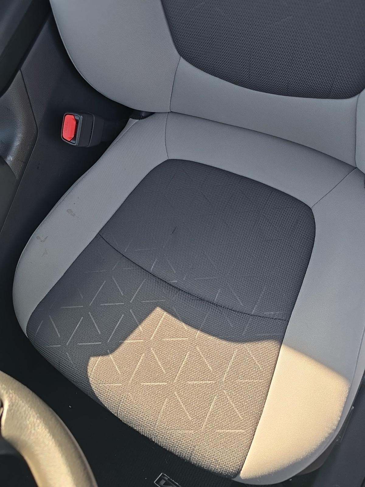 2024 Toyota RAV4 XLE FWD