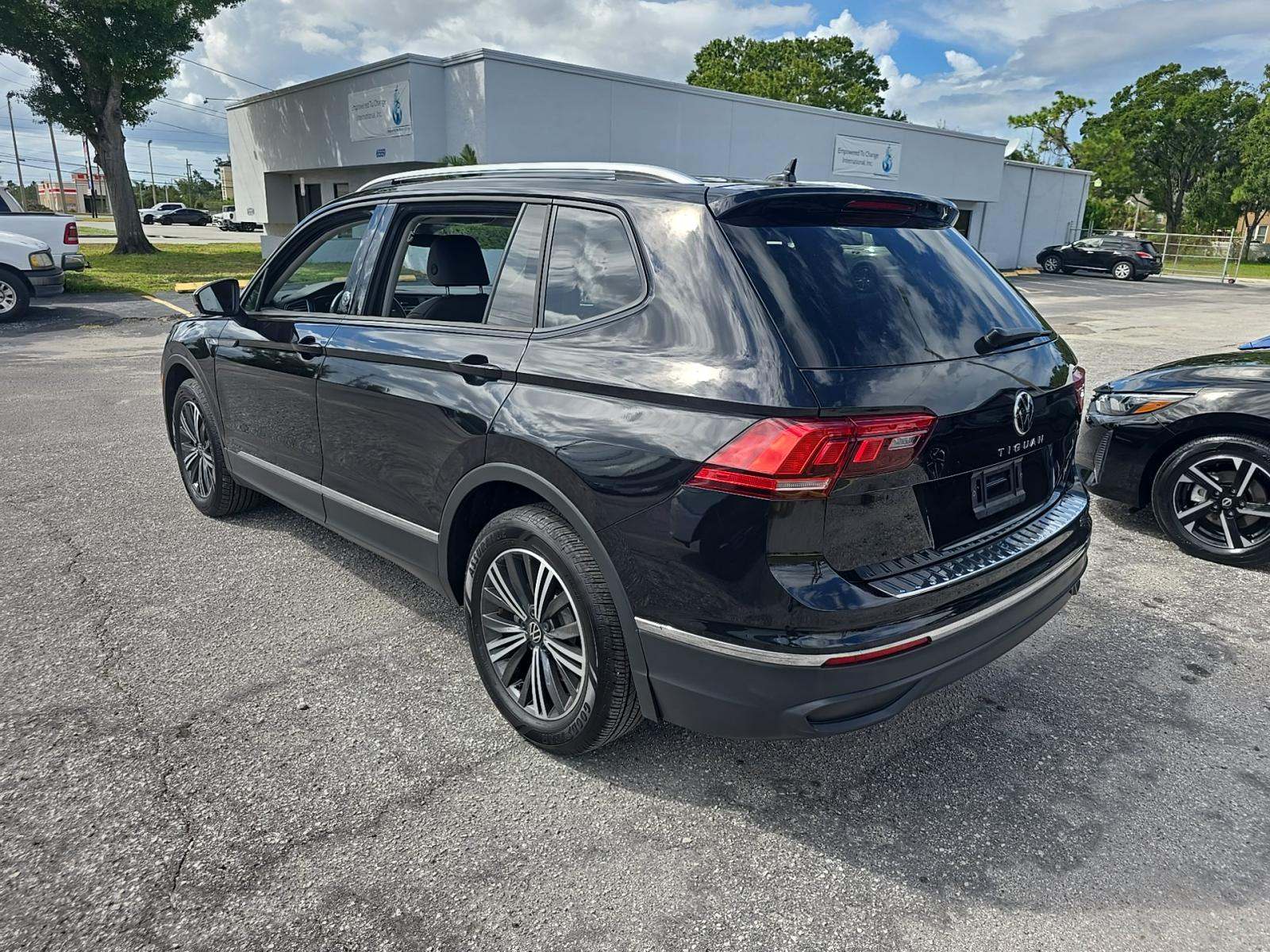 2024 Volkswagen Tiguan 2.0T Wolfsburg Edition AWD
