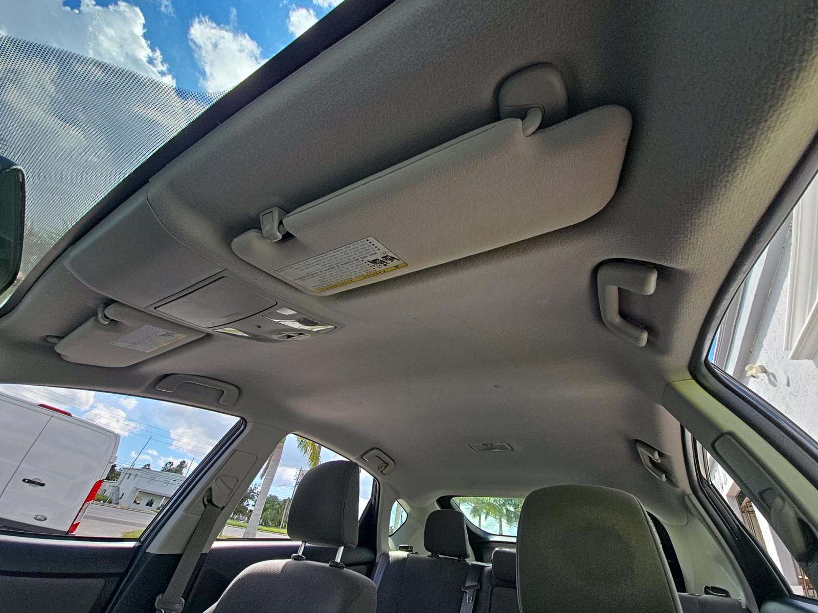 2012 Toyota Prius Three FWD