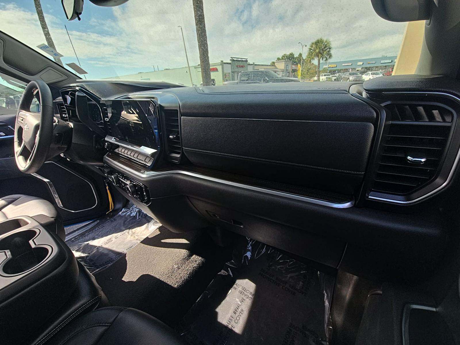 2025 Chevrolet Silverado 1500 RST RWD