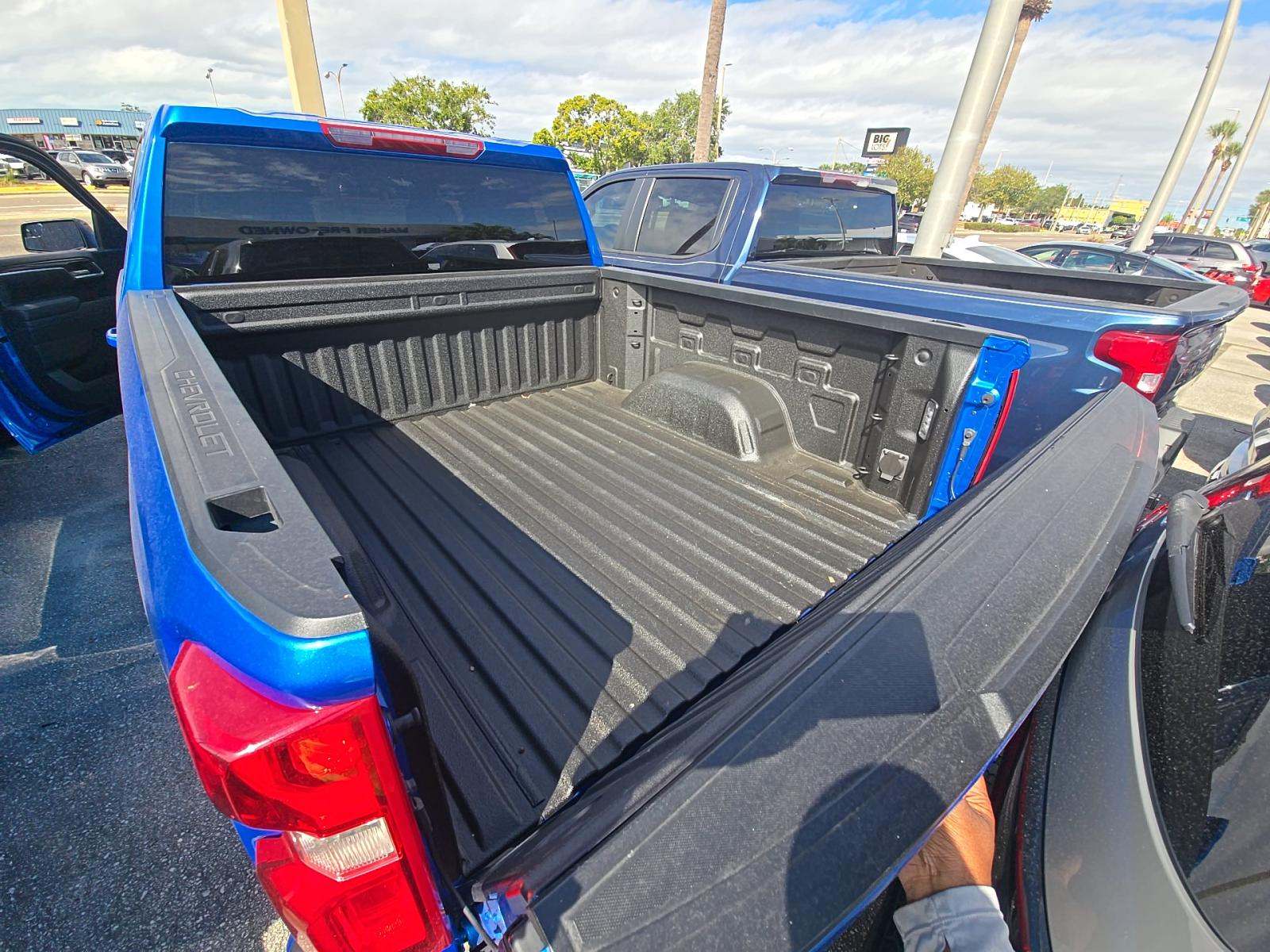 2025 Chevrolet Silverado 1500 RST RWD