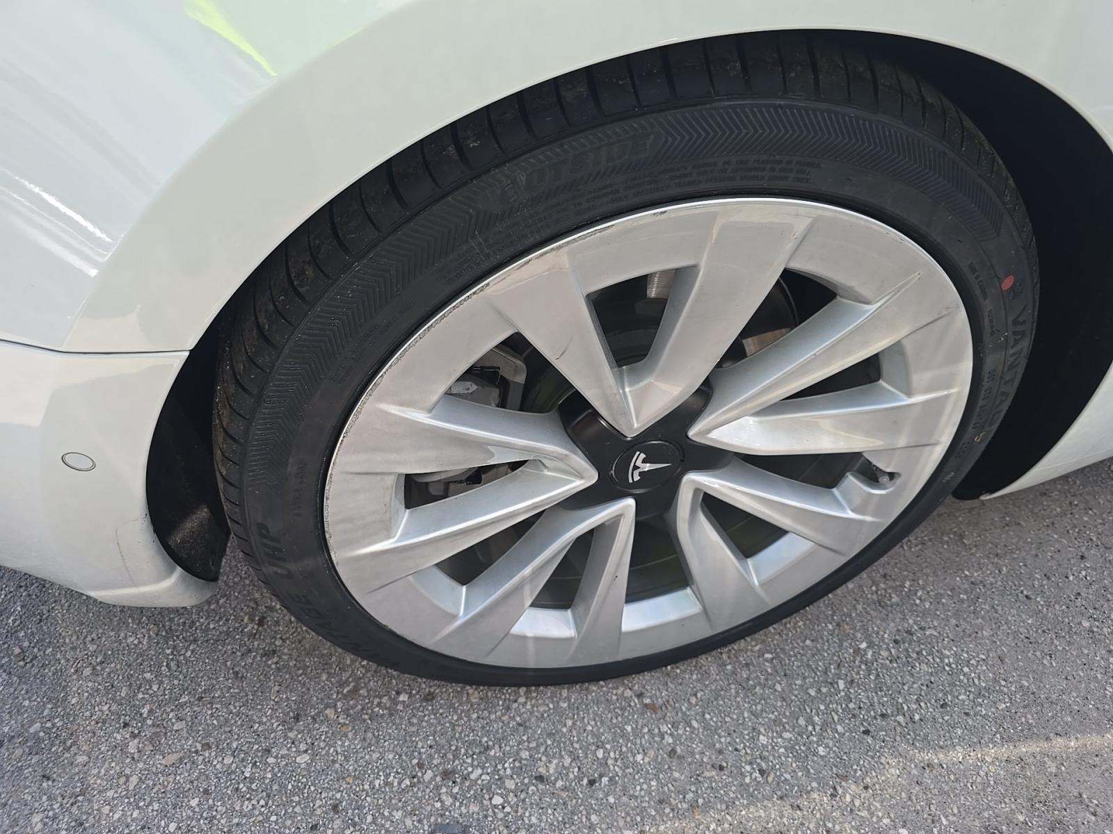 2021 Tesla Model 3 Standard Range Plus RWD