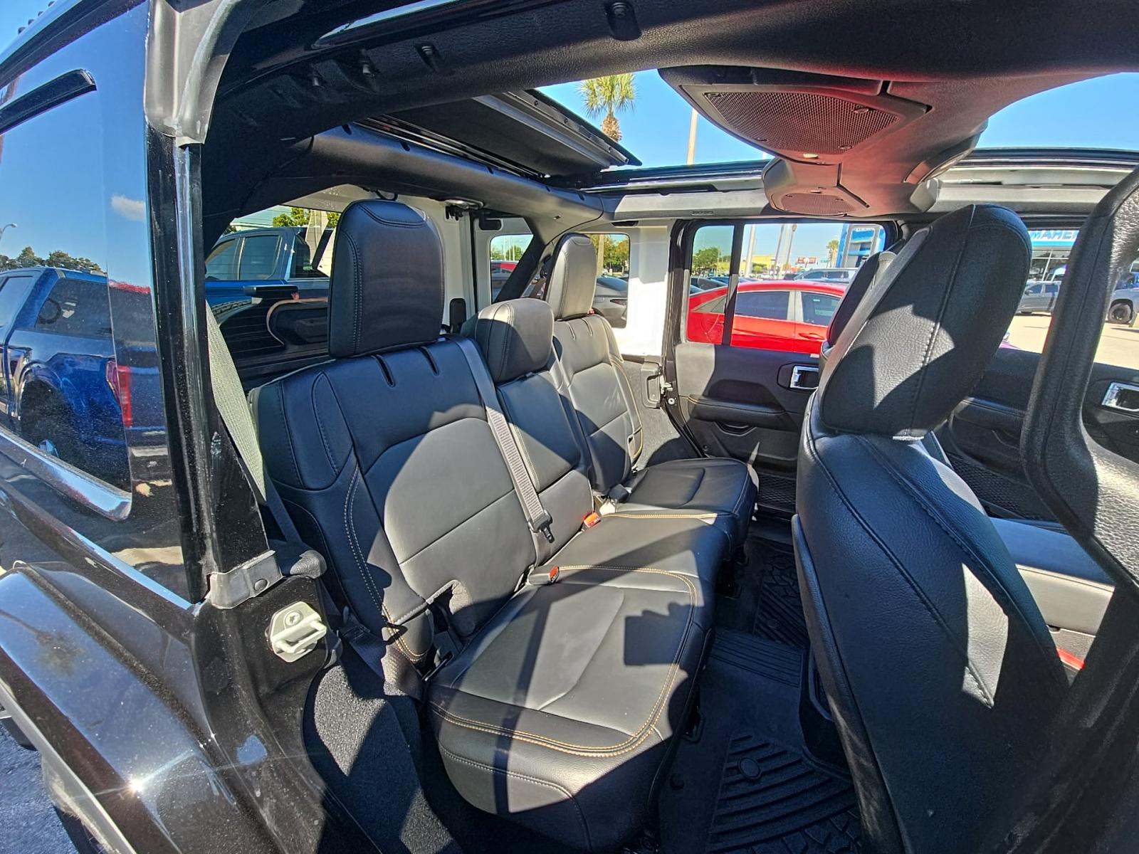 2024 Jeep Wrangler Sahara AWD