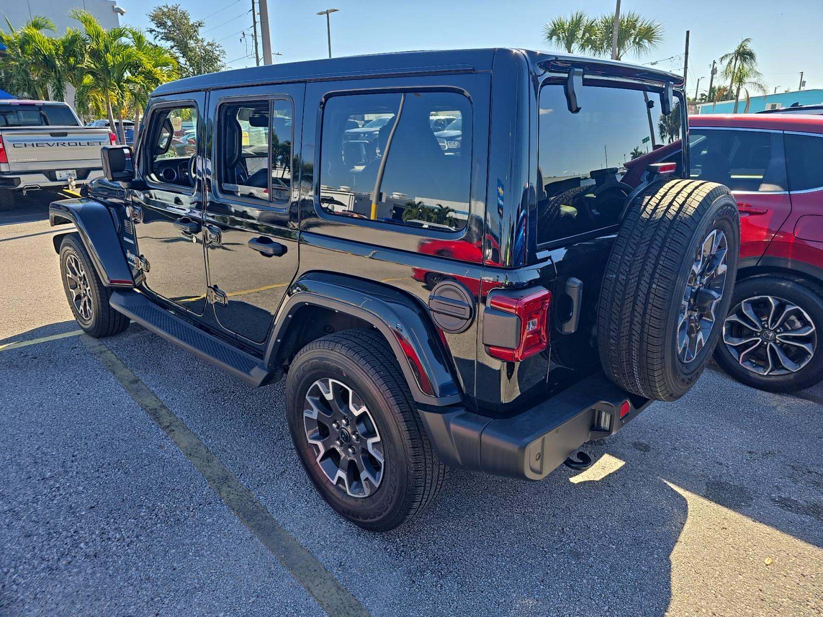 2024 Jeep Wrangler Sahara AWD