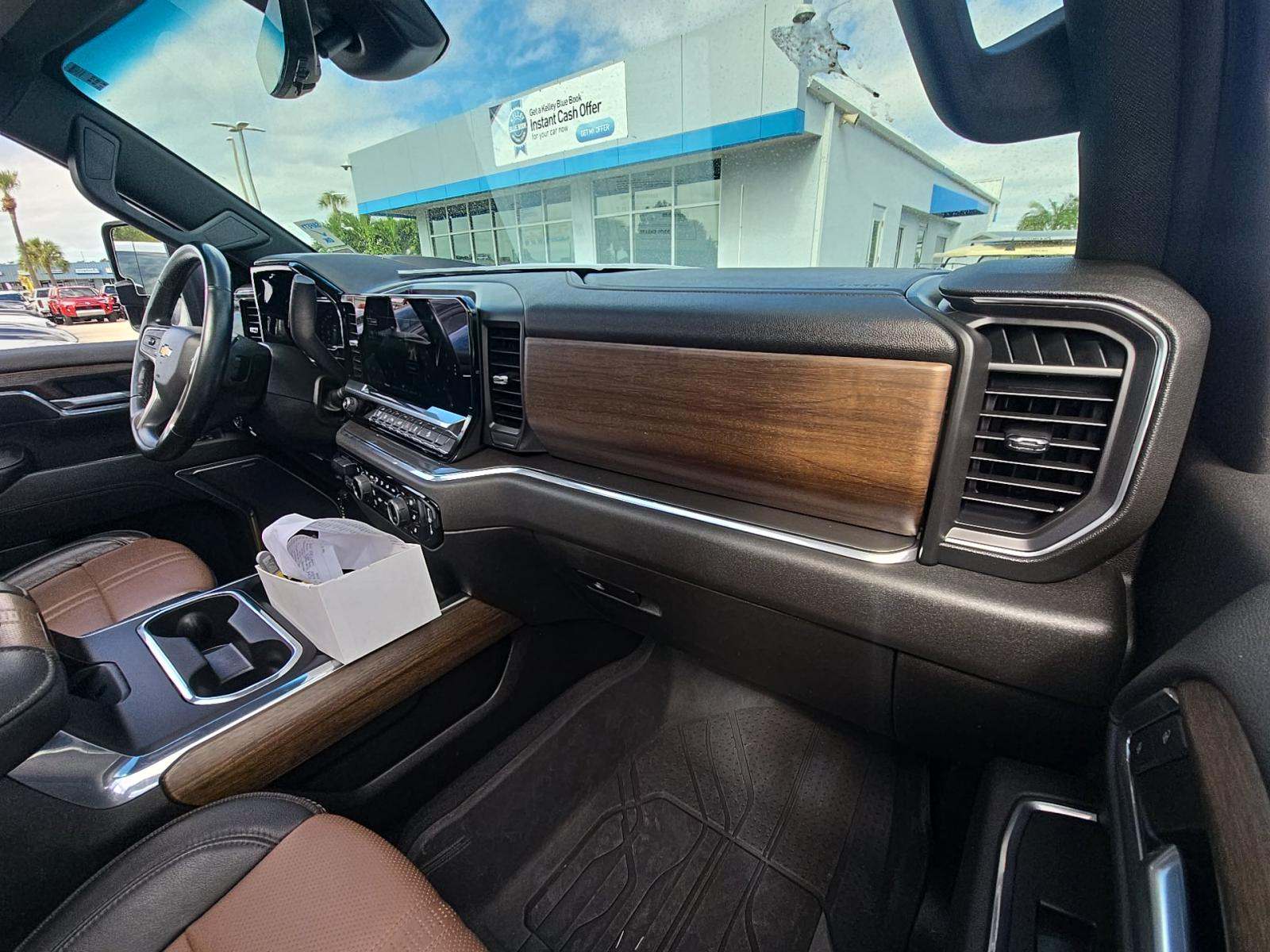 2024 Chevrolet Silverado 2500HD High Country AWD