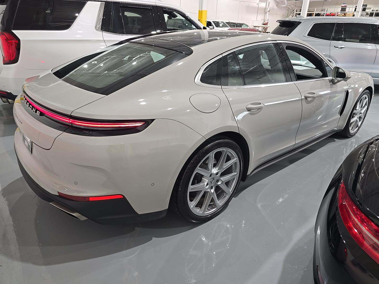 2024 Porsche Panamera 4 AWD