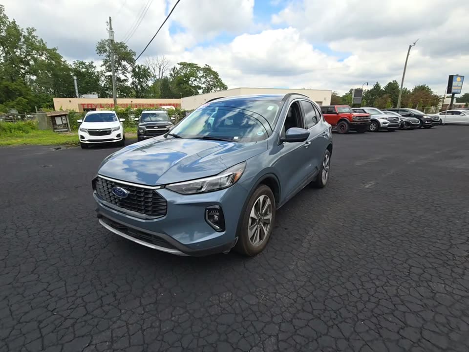 2023 Ford Escape Platinum AWD