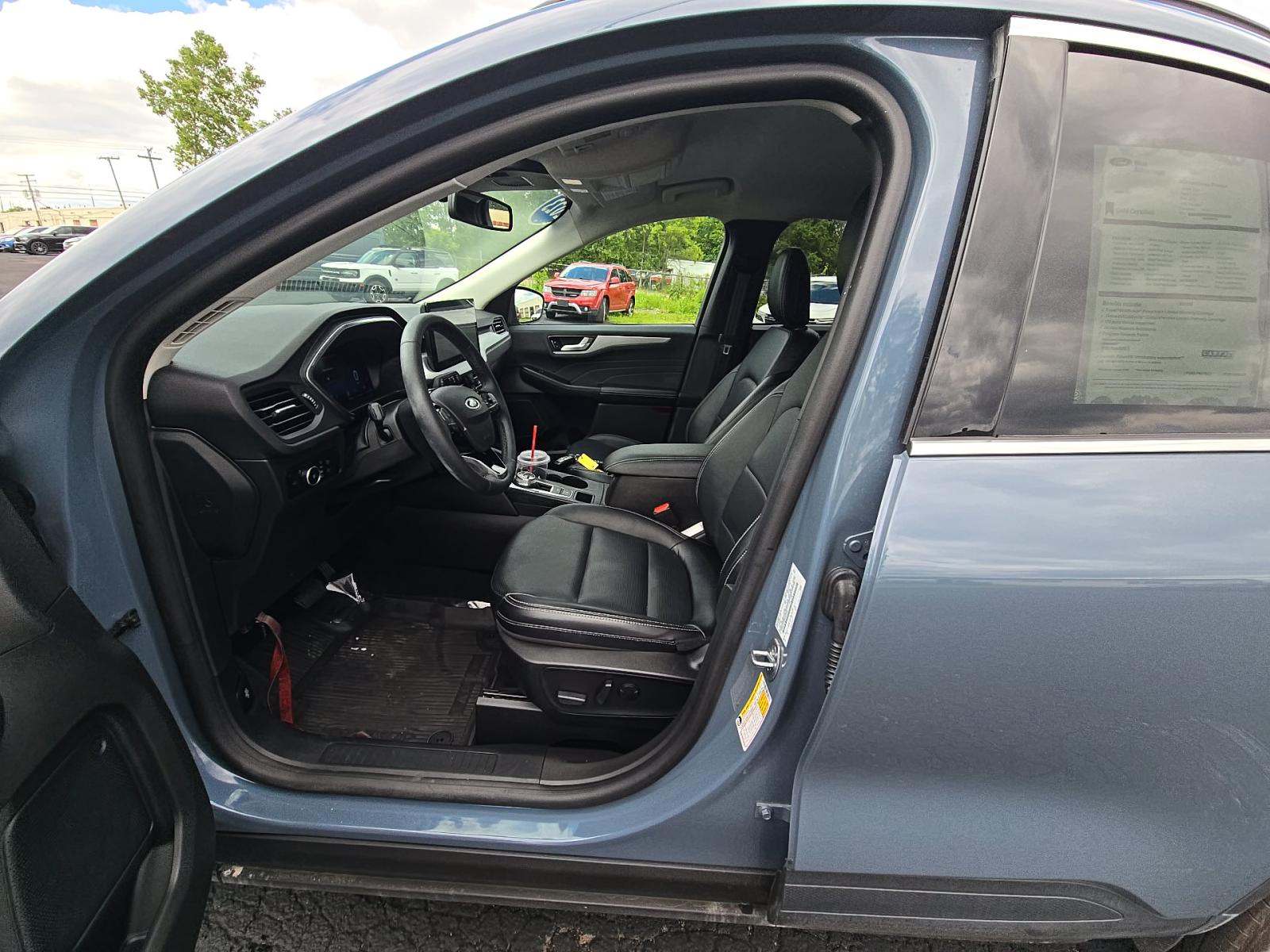 2023 Ford Escape Platinum AWD