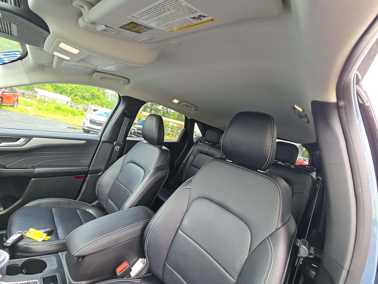 2023 Ford Escape Platinum AWD