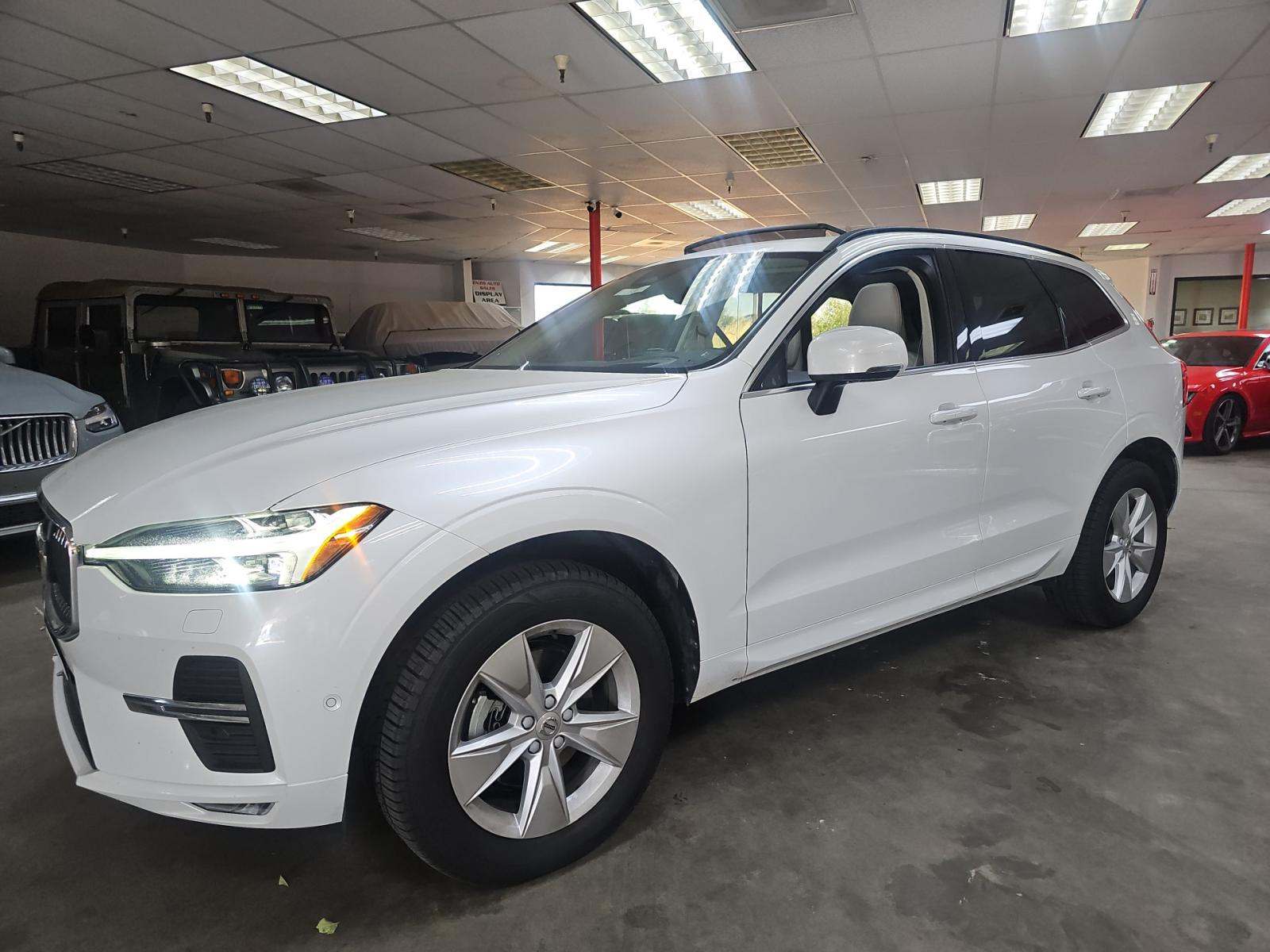 2022 Volvo XC60 B5 Momentum AWD