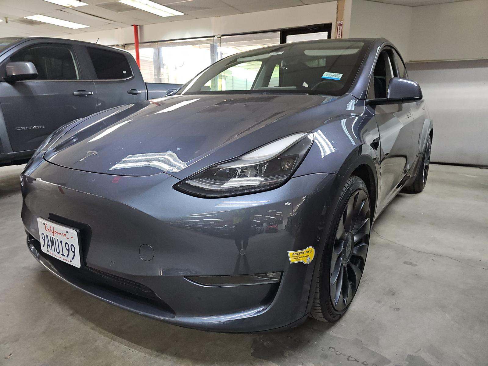 TESLA MODEL Y - 1